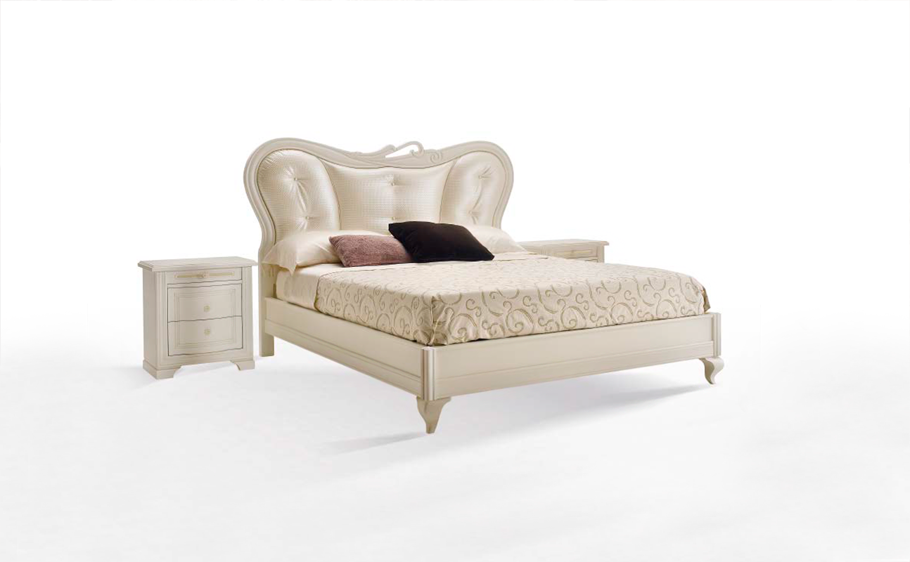 Arredo Кровать FERRETTI & FERRETTI  Letto matrimoniale testata bottoni
