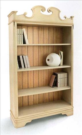 Книжный шкаф