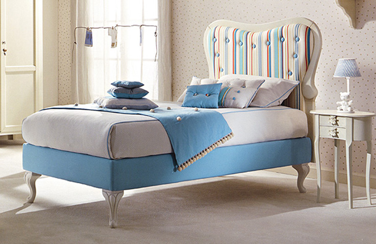 Arredo Кровать PIERMARIA  SUITE BOTTONATO