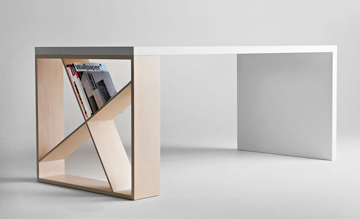 Arredo Стол HORM & CASAMANIA  J-TABLE