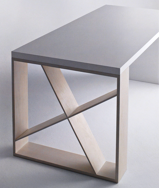 Arredo Стол HORM & CASAMANIA  J-TABLE