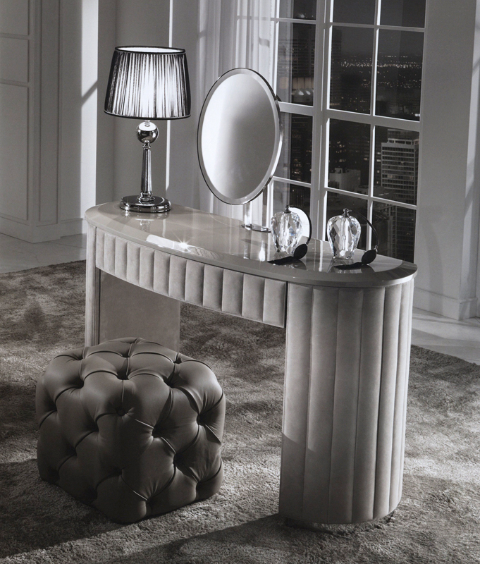 Туалетный столик DV HOME COLLECTION VOGUE consolle