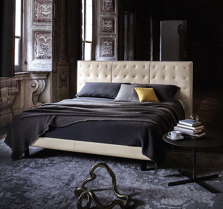 Кровать POLTRONA FRAU JACK 5505270