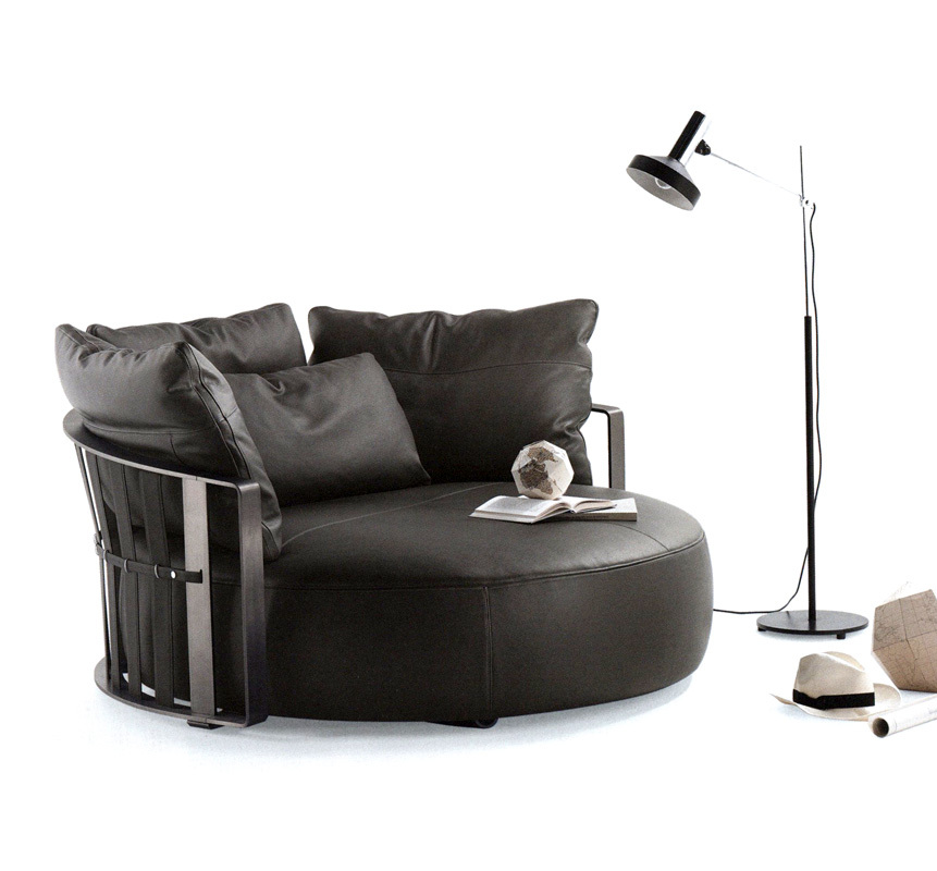 Кресло POLTRONA FRAU SCARLETT 5588800