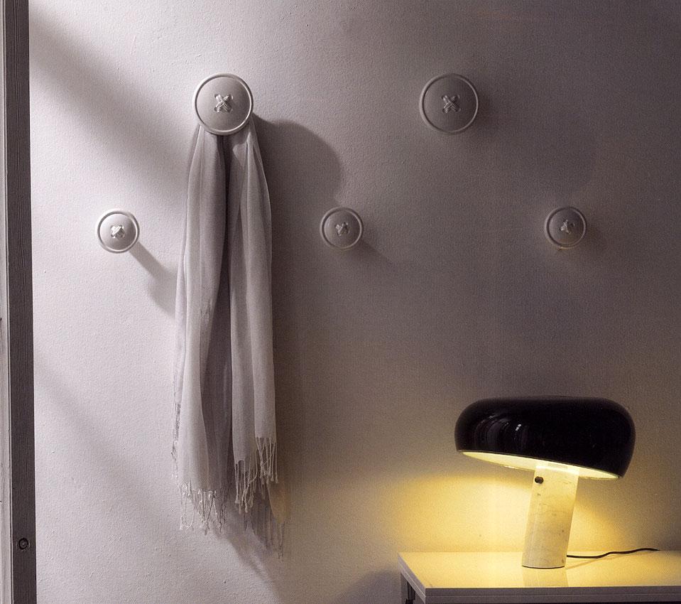 Вешалка CATTELAN ITALIA Bottone