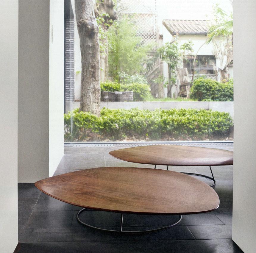 Стол журнальный LIGNE ROSET Pebble 19960050