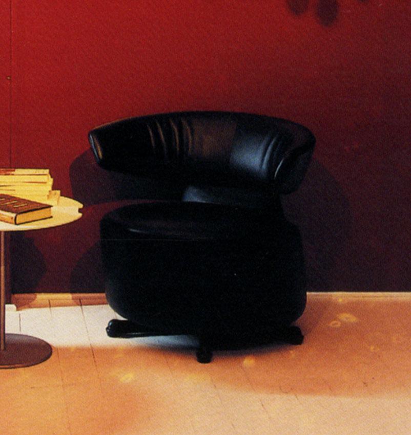 Кресло CASSINA Biki K06 02