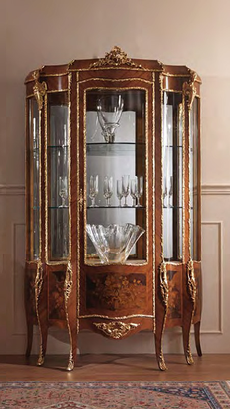 Витрина SERAFINO MARELLI 1083