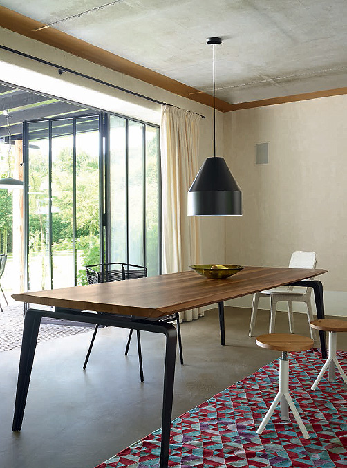 Стол LIGNE ROSET ODESSA 005CEW1N