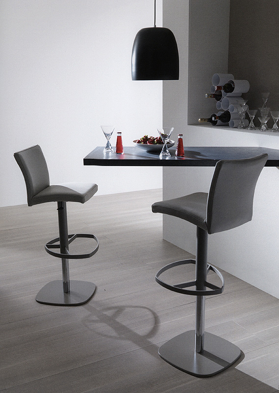 Барный стул OZZIO DESIGN SLANG S560