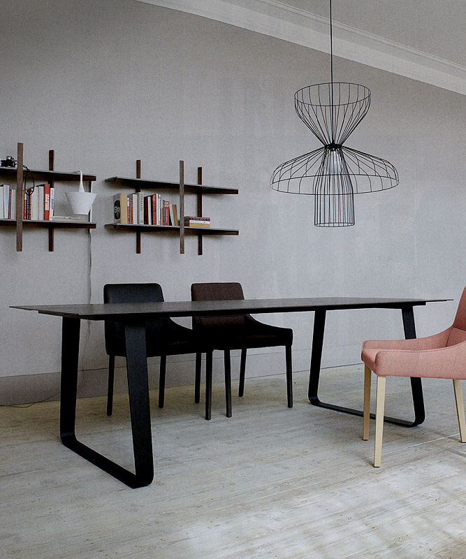 Стол LIGNE ROSET VILNA 0050FB40